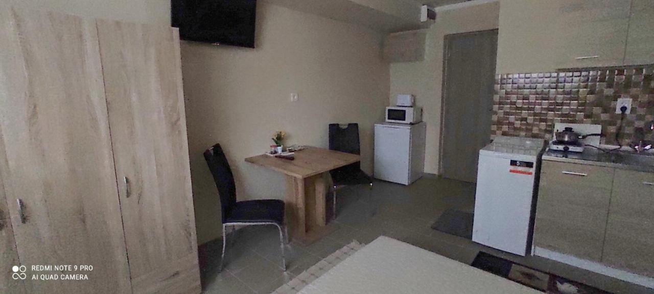 Centrum Apartmanok Siofok Ngoại thất bức ảnh